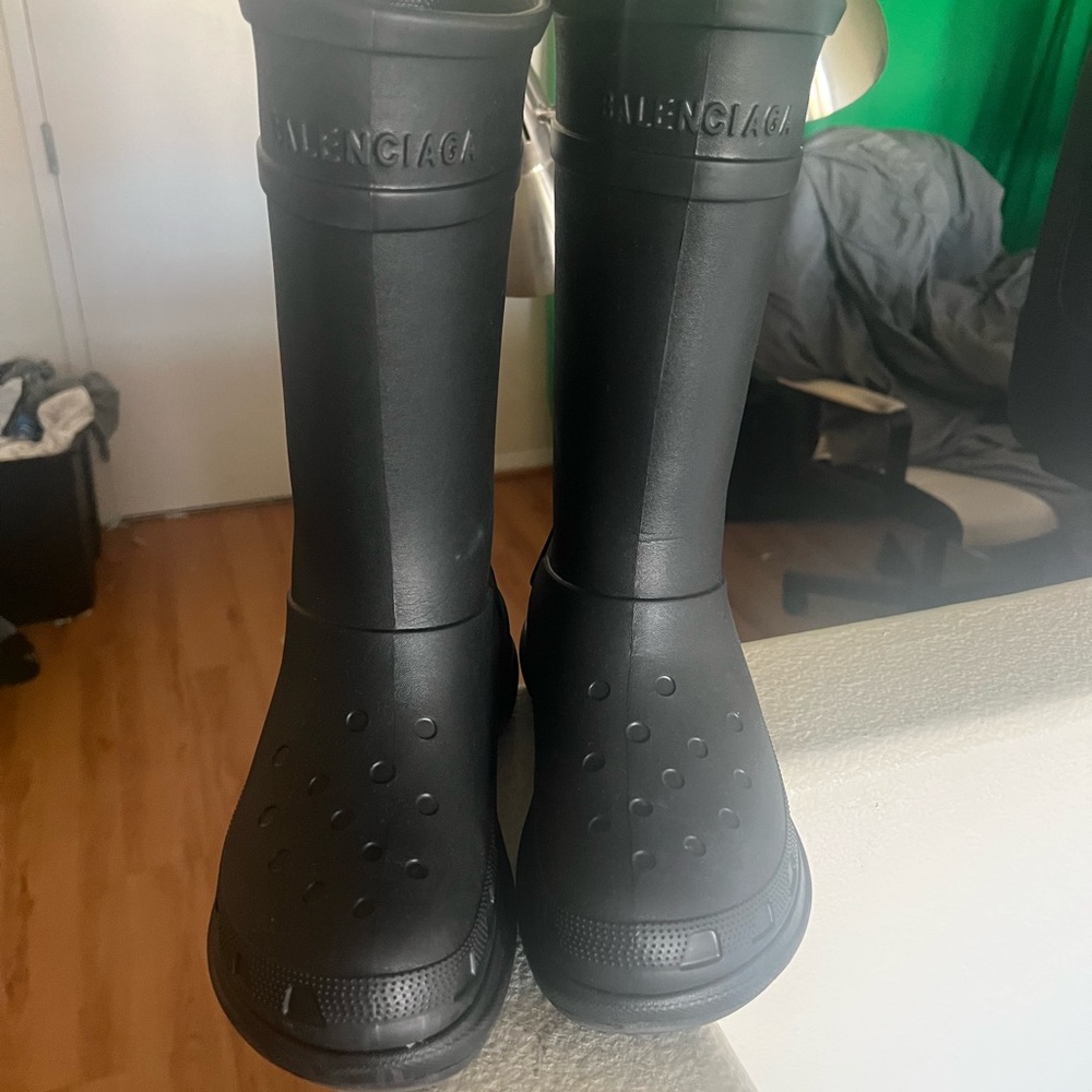 Balenciaga croc boot